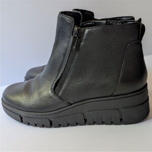 Vionic Black Ankle Booties